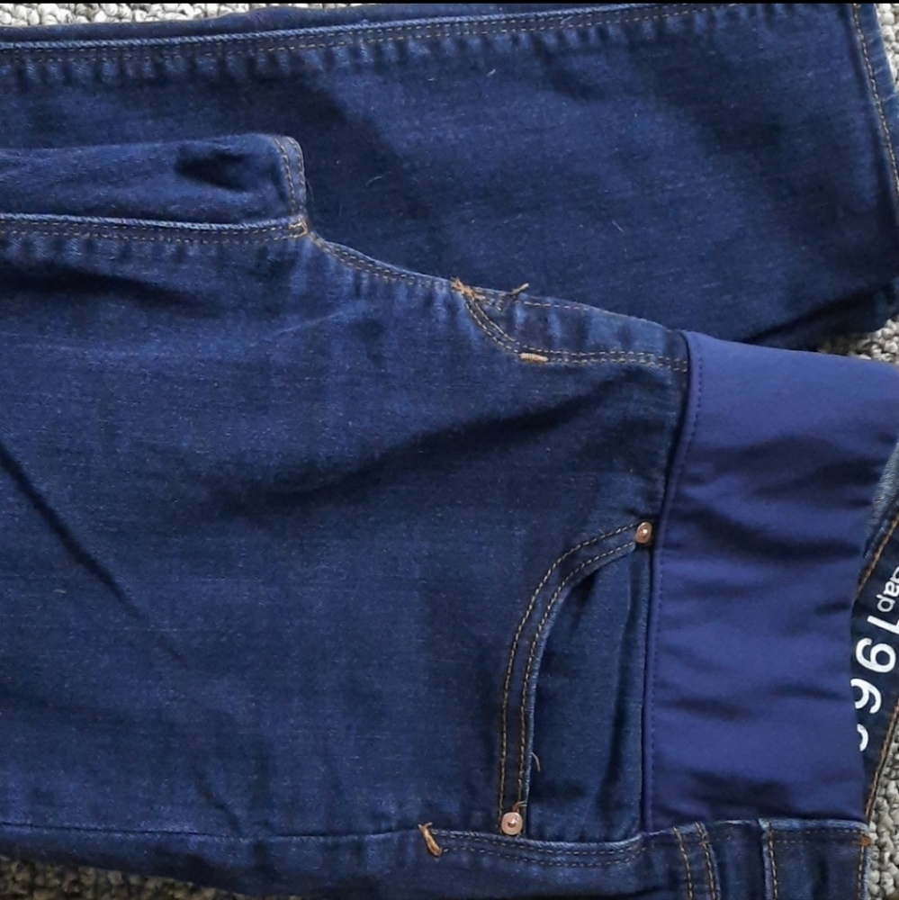 Gap maternity jeans